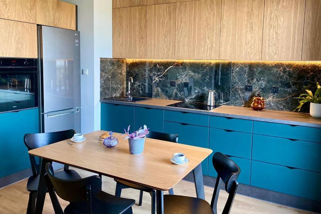 Cozy, Bright & Sunny Apartment With Terrace! Βρότσλαβ Εξωτερικό φωτογραφία